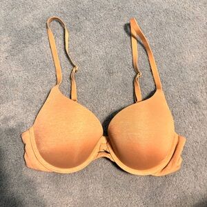 Victoria's Secret Underwire Bra with Molded Cups